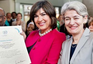 UNESCO Director-General Irina Bokova (right) with Christiane Amanpour, newly named Goodwill Ambassador for Freedom of Expression and Journalist Safety. Снимка: UNESCO