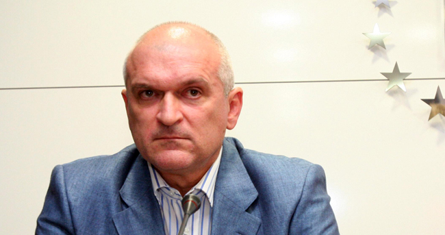 Димитър Главчев е председателят на 44-ото НС
