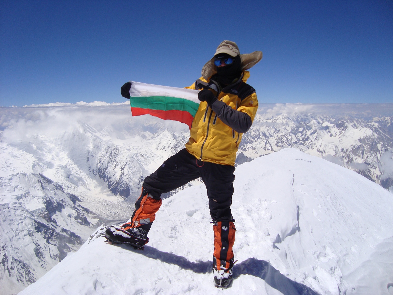 БНТ излъчва филм за алпиниста Боян Петров