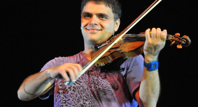 Васко Василев води солисти от 3 континента за концерта си в „Арена Армеец”