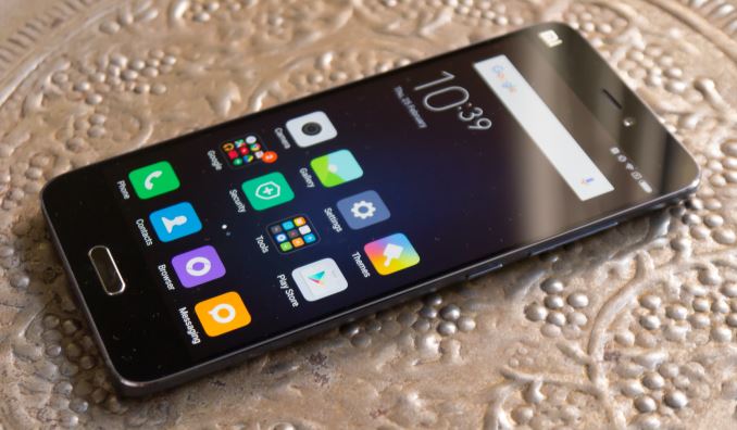Xiaomi ще детронира новия iPhone SE от върха