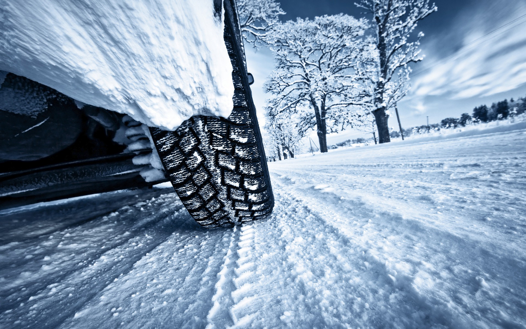 Полезни съвети за шофирането в зимни условия
