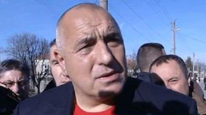 Борисов: Изтеглянето на цистерните е опасно