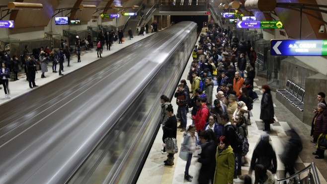 Струпаха полиция в софийското метро