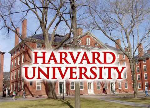 10 студенти вън от Харвард, заради обиди във ФБ