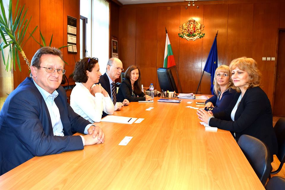 Зам.-посланикът на Чешката република гостува на Областната управа във В. Търново