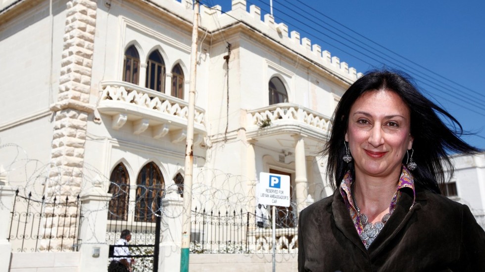 Защо взривиха най-известната разследваща журналистка в Малта?
