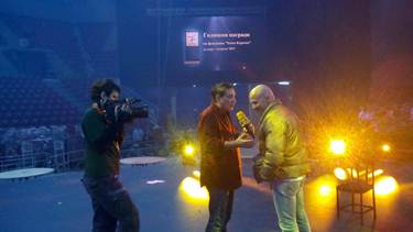 Телевизия „Евроком“ и водещият Ники Колев преди голямото шоу “Нощ на звездите”