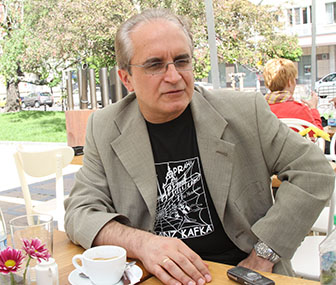 Петър Увалиев може да бъде вдъхновяващ пример за българските студенти