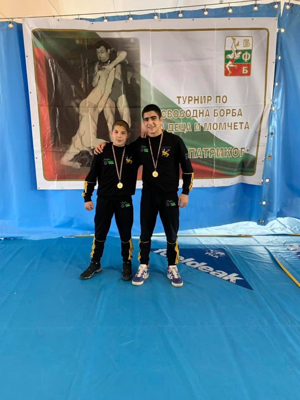2 златни медала за борците на СК „Етър Виктори 2011” от турнир в София