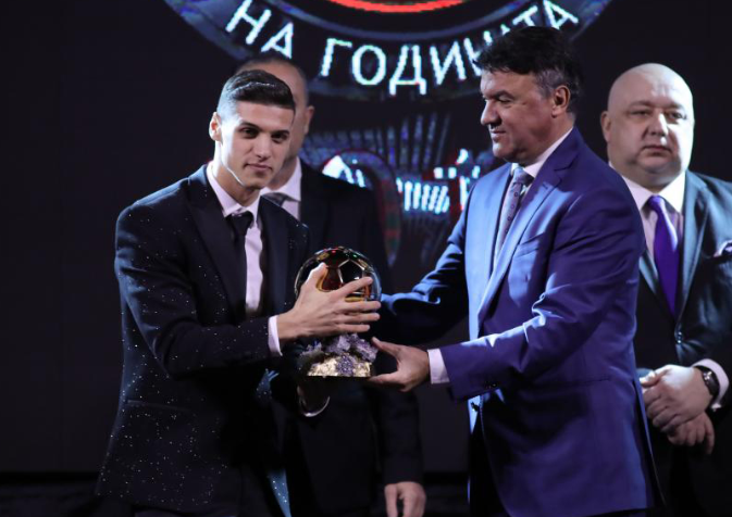 Журналисти и медии избират Кирил Десподов за футболист на 2018 г.