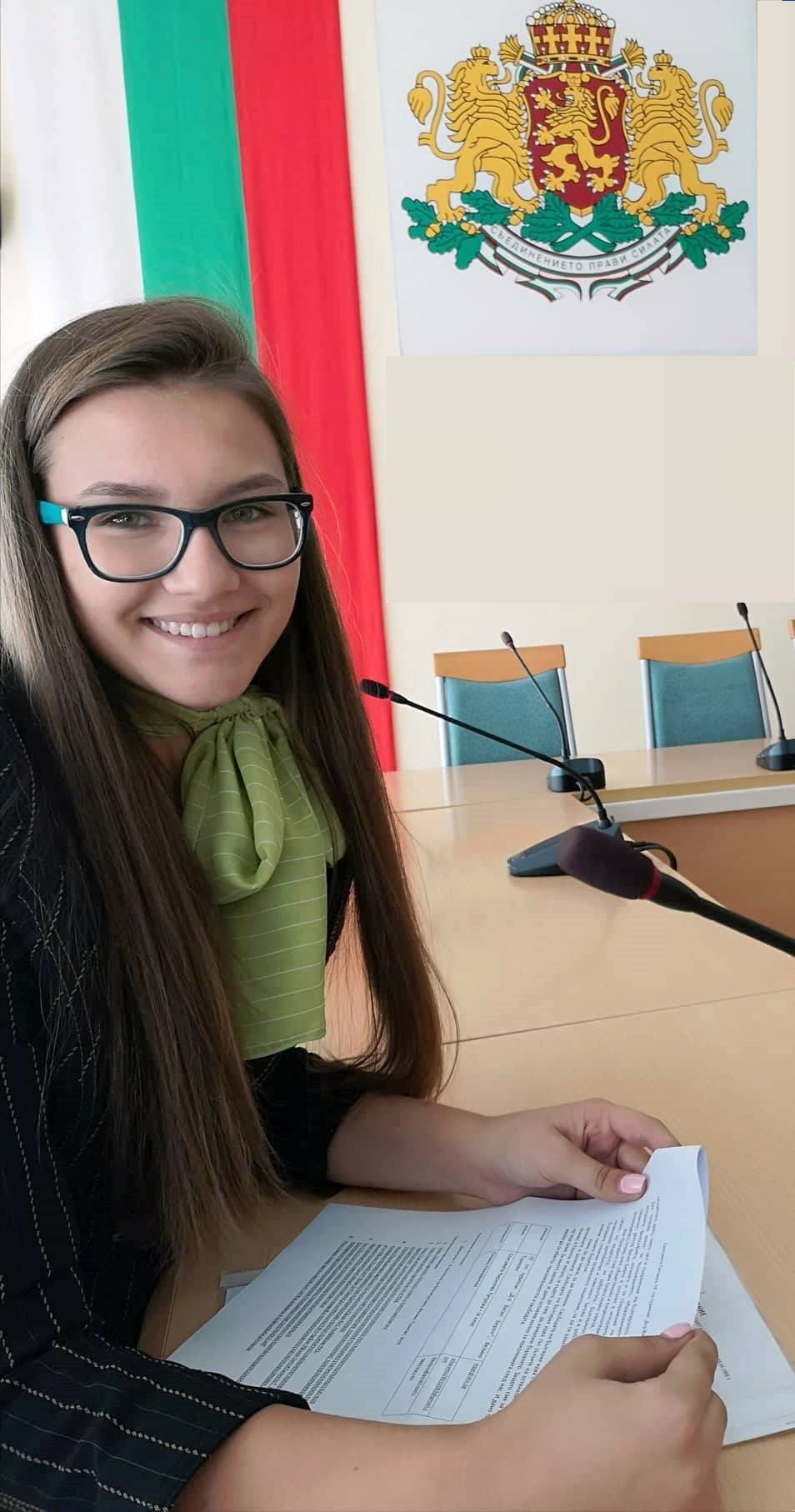 Ученици от ПГ по туризъм във В. Търнов отличени в конкурс на екологичен форум