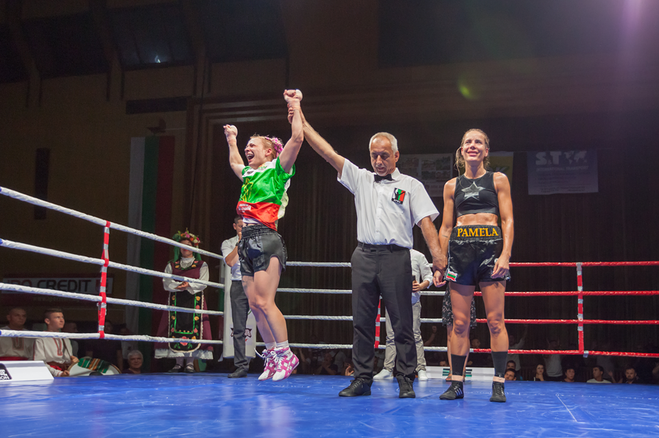 Иванка Иванова – Лъвицата е победителят в “Боксов сблъсък 2” във В. Търново