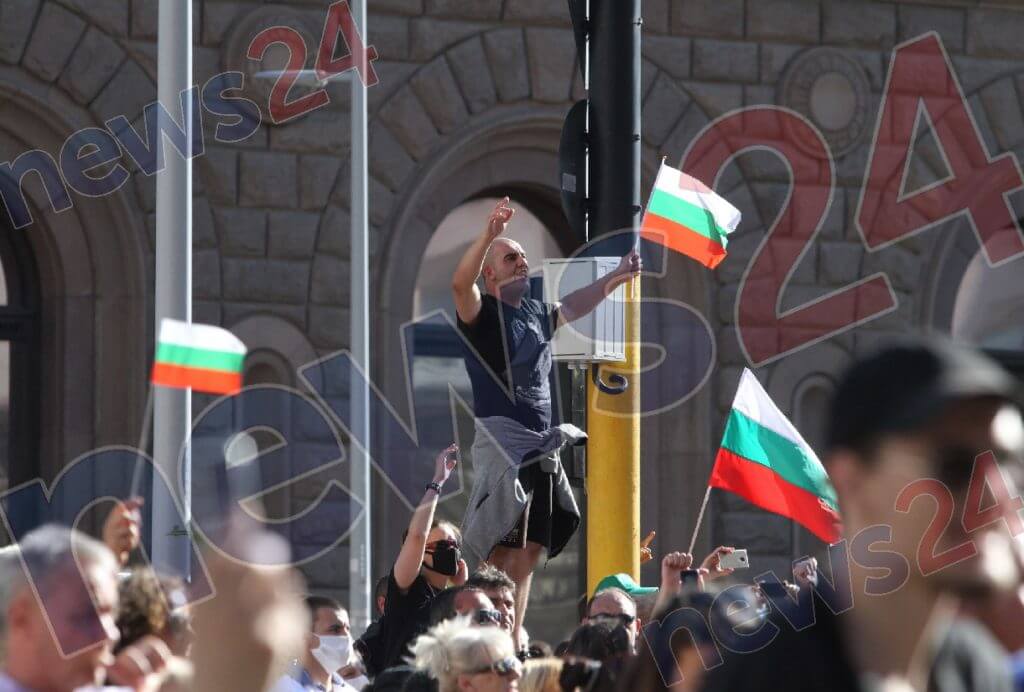 25-ият протест: Борисов 3 – в канализацията (РЕПОРТАЖ)