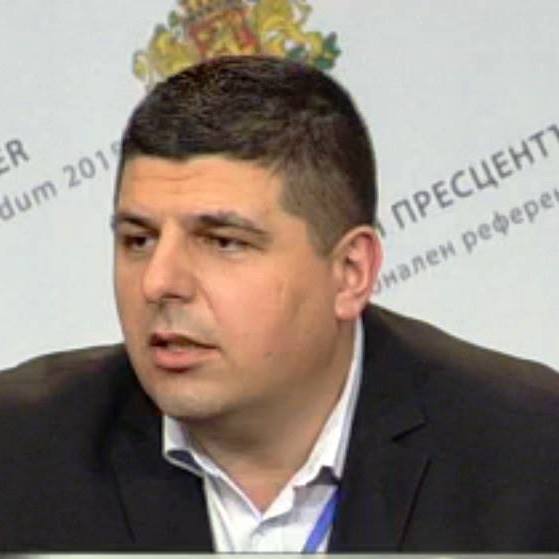 2 млрд. лв. за саниране, за да върнат кметовете ресто на властта според Мирчев