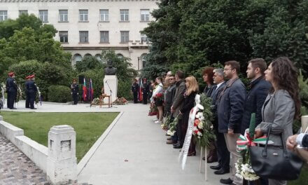 В. Търново се преклони пред паметта на безсмъртния Христо Ботев