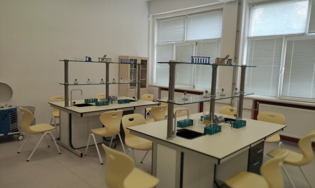 Математическата гимназия в Пловдив има нов STEM център