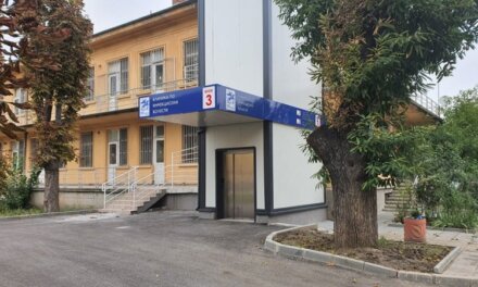 В Пловдив училище затваря и минава на онлайн обучение
