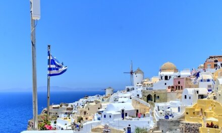 Гърция въвежда задължителна ваксинация за хората над 60 години