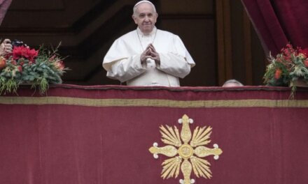 Папа Франциск напомни в коледното си послание за „забравените огромни трагедии”
