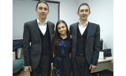 Великите пианисти и близнаци Хасан и Ибрахим посрещат пълнолетие