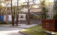 Медицинският факултет към Софийския университет спира всички учебни занятия и стажове за всички специалности