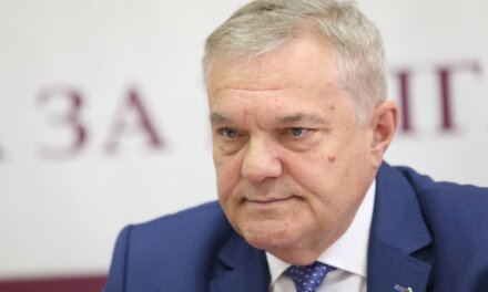 Румен Петков: Министърът на здравеопазването трябва да бъде отстранен незабавно