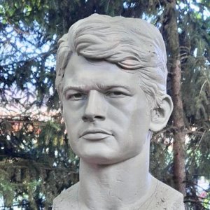 Откриват паметник на легендата на футбола Георги Аспарухов Гунди