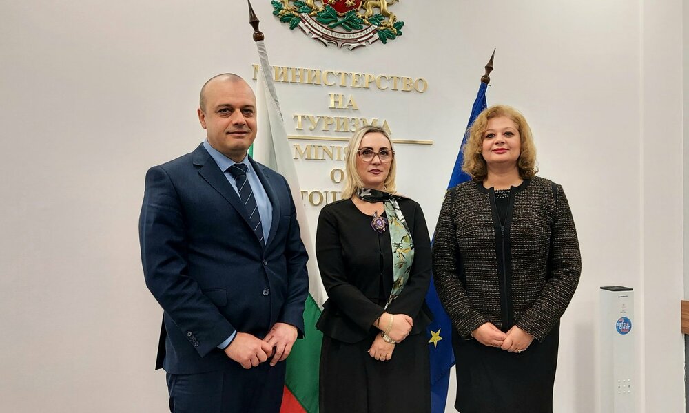 България и Албания могат да развиват съвместни културни маршрути след края на пандемията, смята министър Проданов
