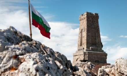 Честит 3 март! Честваме 144 години от Освобождението на България