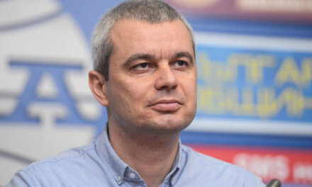 Костадинов гневен: Не аз, а Кирил Петков си организира среща с руския посланик, разбрахте ли какво е премълчал