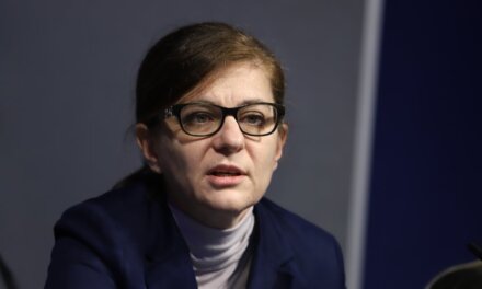 Външният министър в оставка Теодора Генчовска: Очакваме указания от премиера какво да предприемем от тук насетне