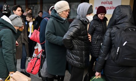 Жителите на Украйна се евакуират
