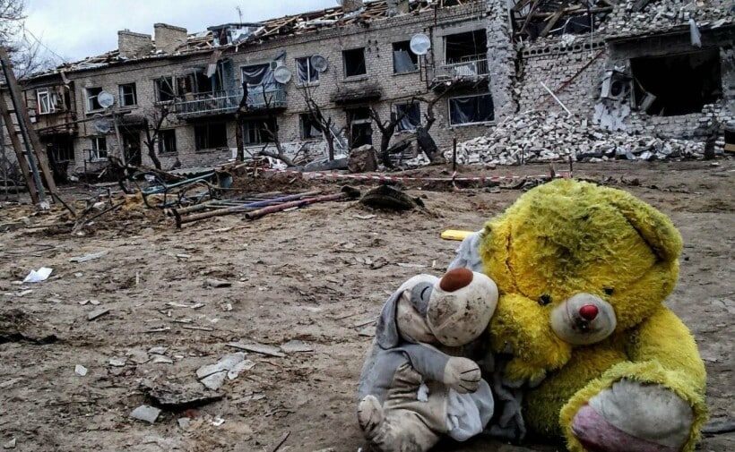 Русия удря големите градове на Украйна преди пълномащабно руско нападение на изток