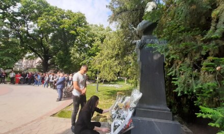 125 години от гибелта на Алеко Константинов бяха отбелязани в Свищов и София