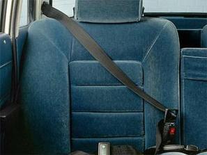 Проверявят масово за предпазни колани на задните седалки на колите