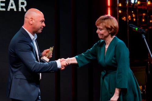 награда Лидер на годината